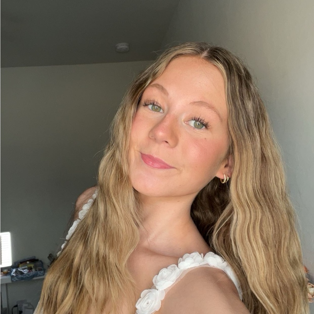 Meet your Posher, Kylee